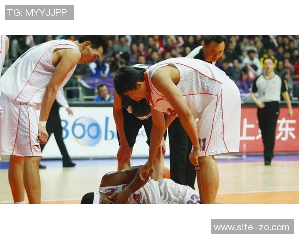 山东助教邱彪停赛影响显著赛前充分准备为球队提供了重要支持